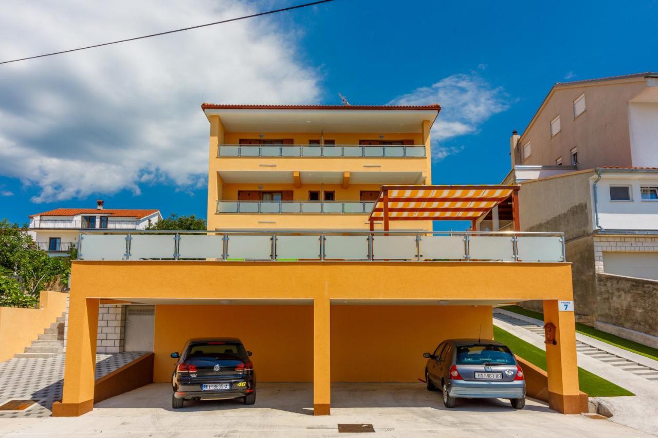 Апартаменты House View Нови-Винодолски Экстерьер фото